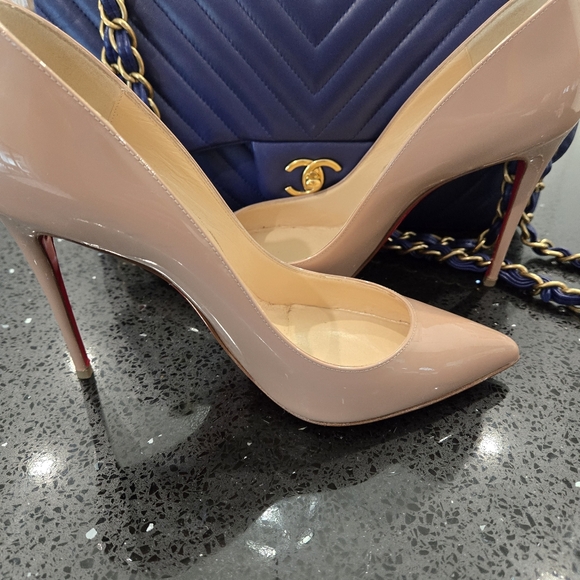 Christian Louboutin Nude Patent Leather Pumps - Picture 6 of 7